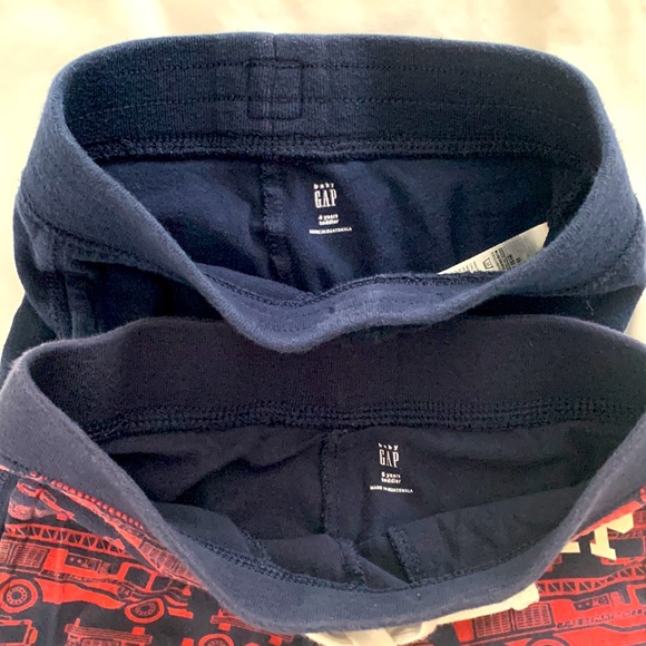 GAP bundle - Size 4 YRS - Shirts & Shorts - Picture 11 of 11